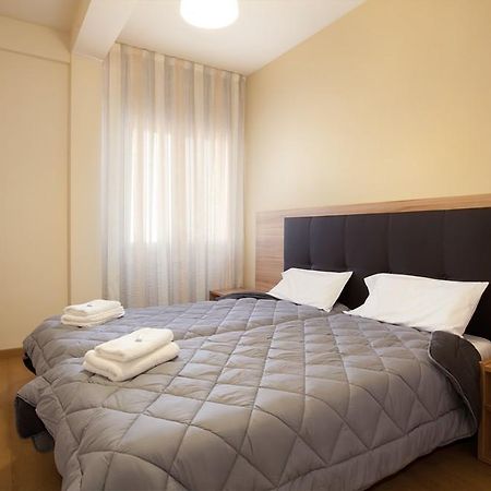 The Loft Hostel Barcellona Esterno foto
